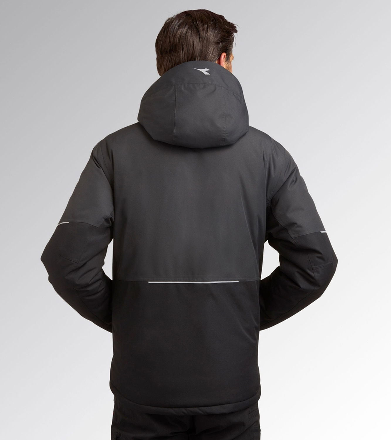 1798225 DIADORA JAKNA HYBRID TACTIC XL CRNA