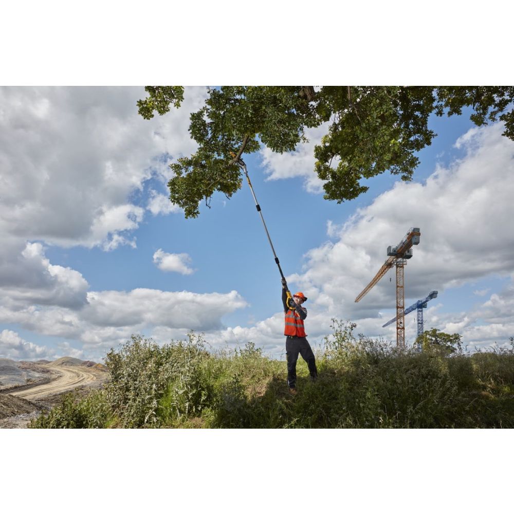 56718 DEWALT DCMPS567N AKU TELESKOP PILA 18V