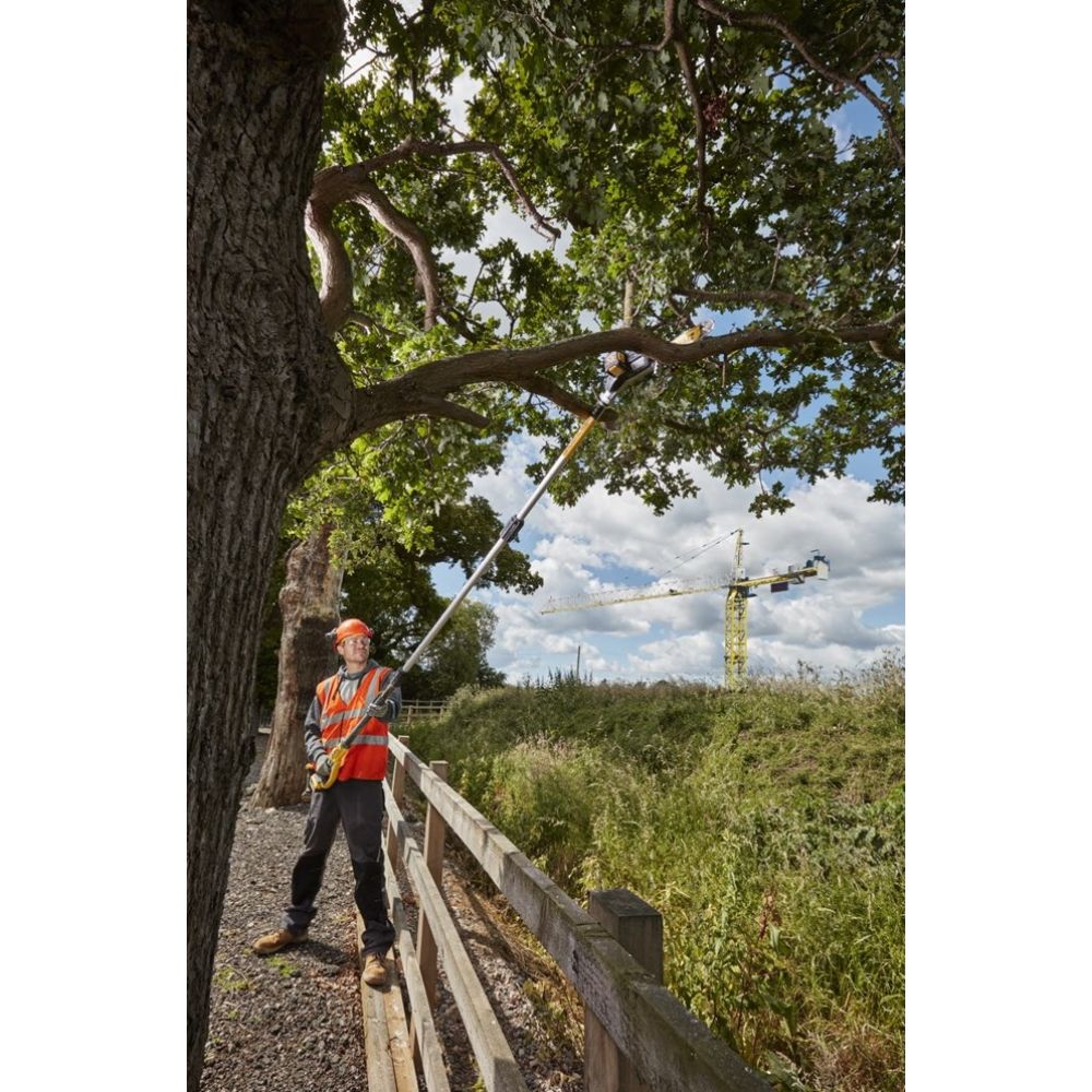 56718 DEWALT DCMPS567N AKU TELESKOP PILA 18V