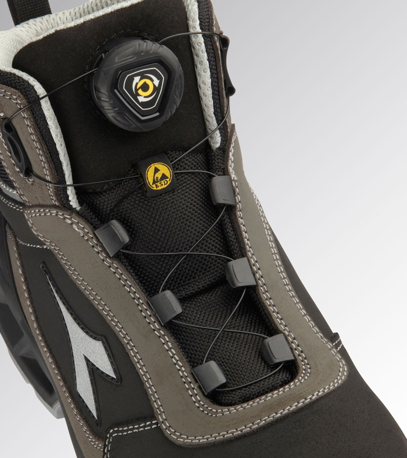 17989843 DIADORA SHARK STAB. IM LEAT MID S3 43 C/C